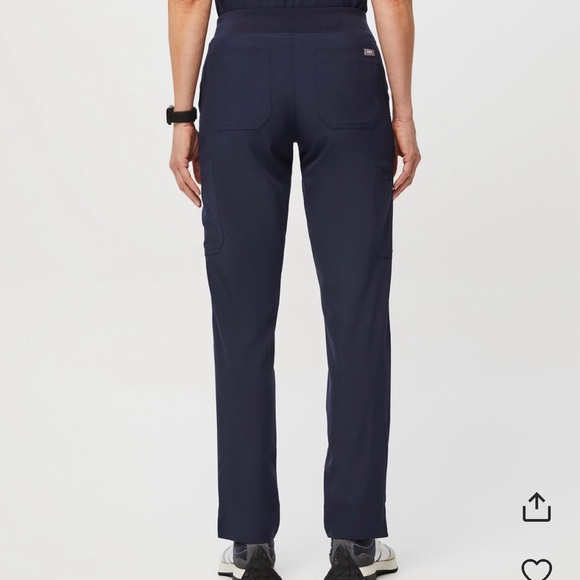 FIGS Yola lined FREEx Skinny Scrub Pants 2.0 - Picture 3 of 4